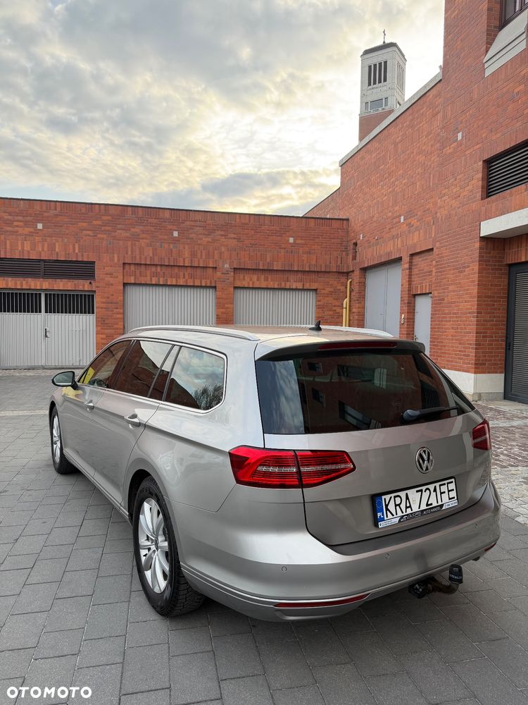 Volkswagen Passat - 26