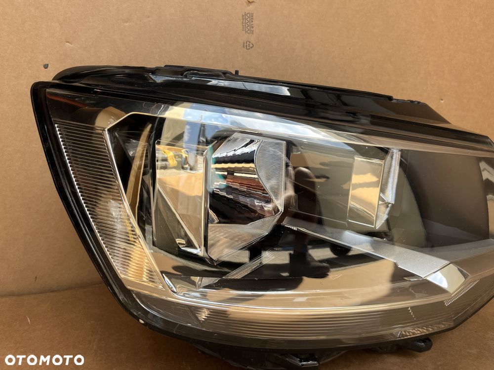LAMPA VW TRANSPORTER T6 7E1941006F MULTIVAN ZWYKŁA REFLEKTOR PRAWY T6 VW T6 - 2