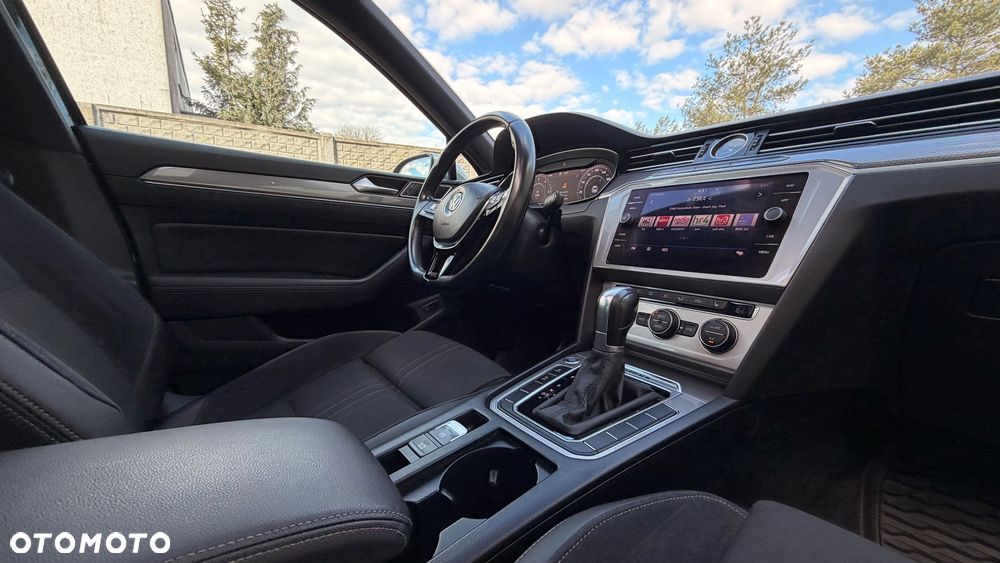 Volkswagen Passat Alltrack 2.0 TDI SCR 4Motion DSG - 35