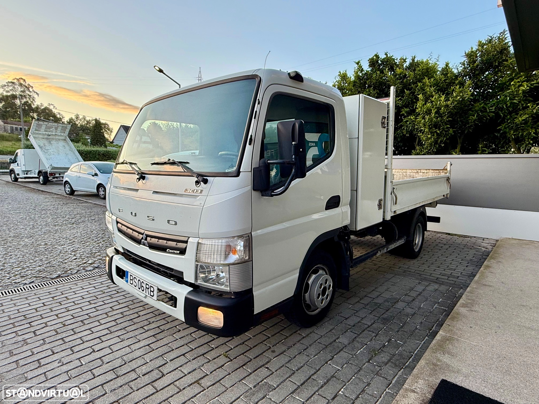 Mitsubishi Fuso Canter 3C15 - 3