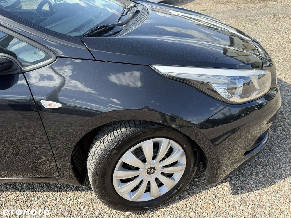 Kia Ceed - 24