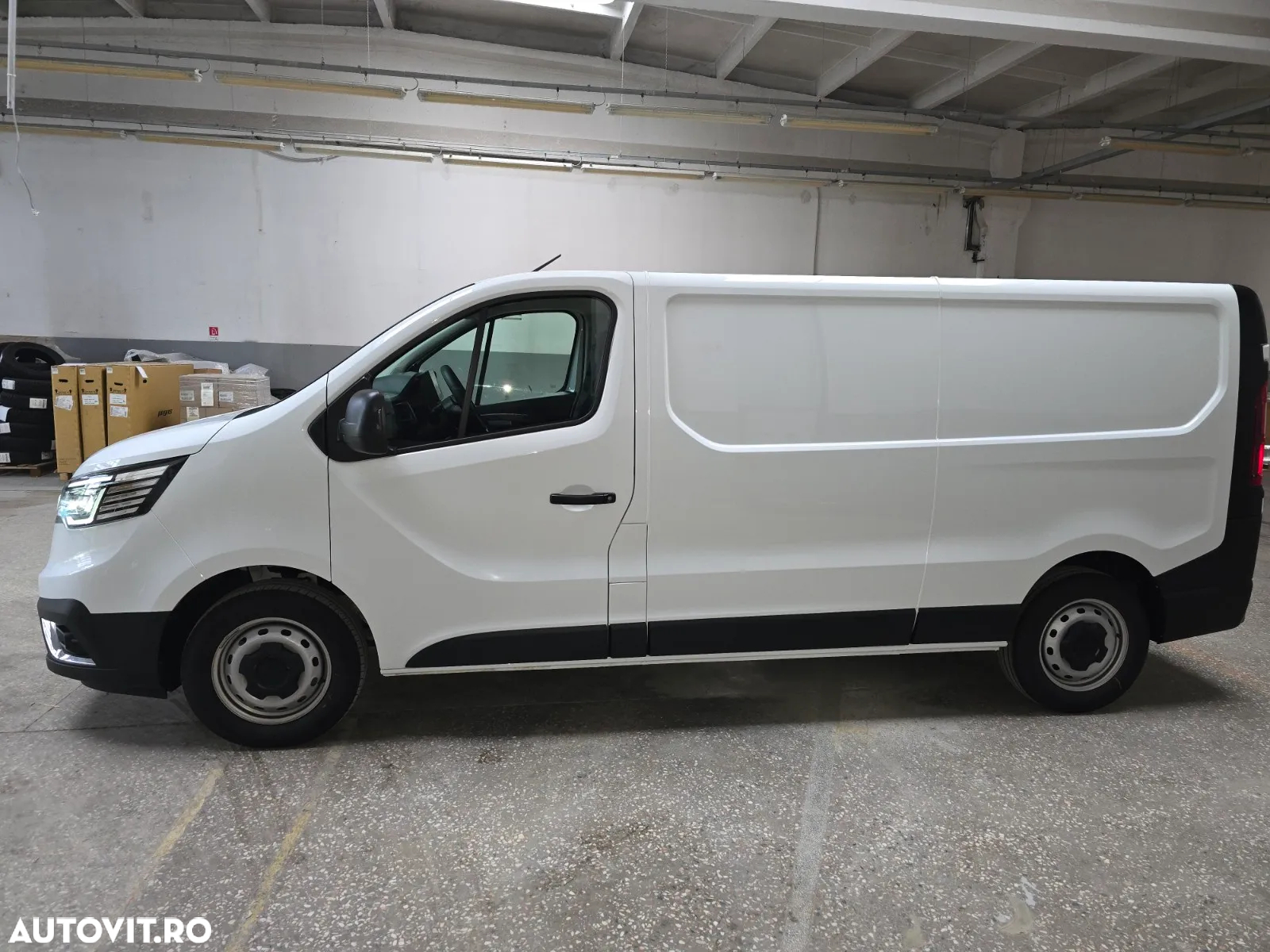 Renault TRAFIC - 10
