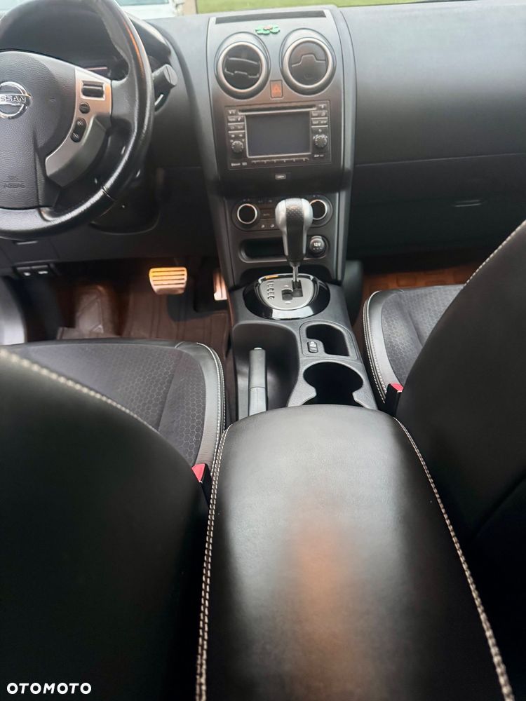 Nissan Qashqai 2.0 4 x 4 CVT 360 - 26