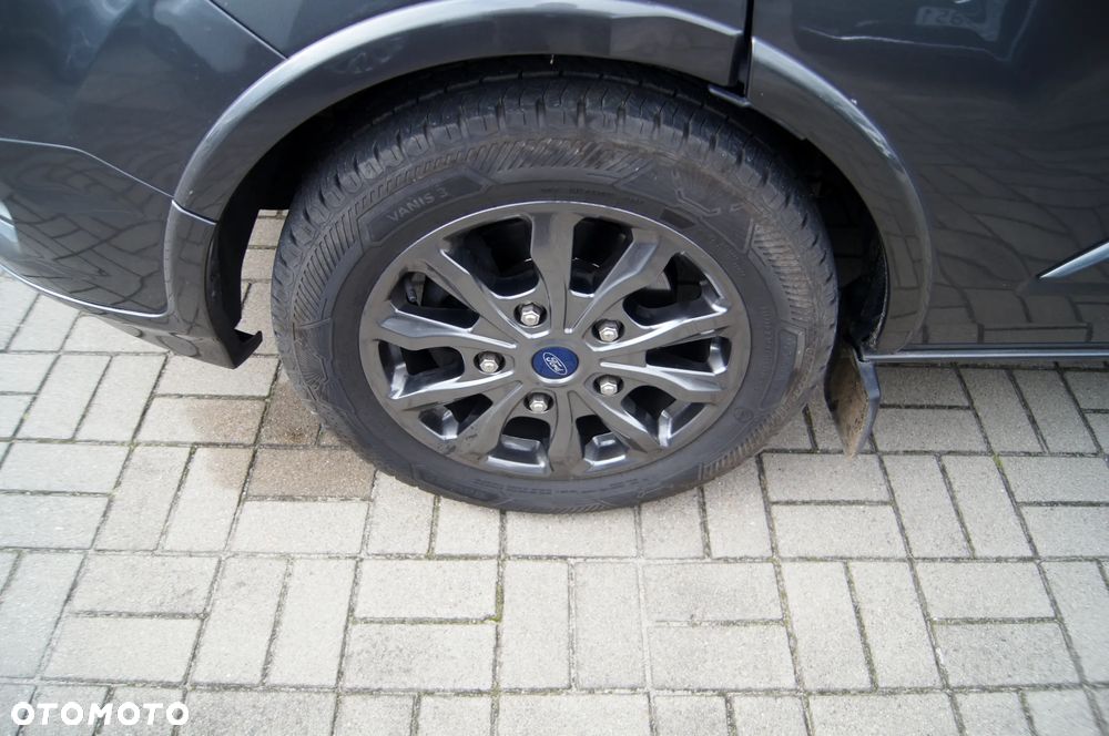 Ford Tourneo Custom 320 L2H1 VA Autm Titanium X - 36