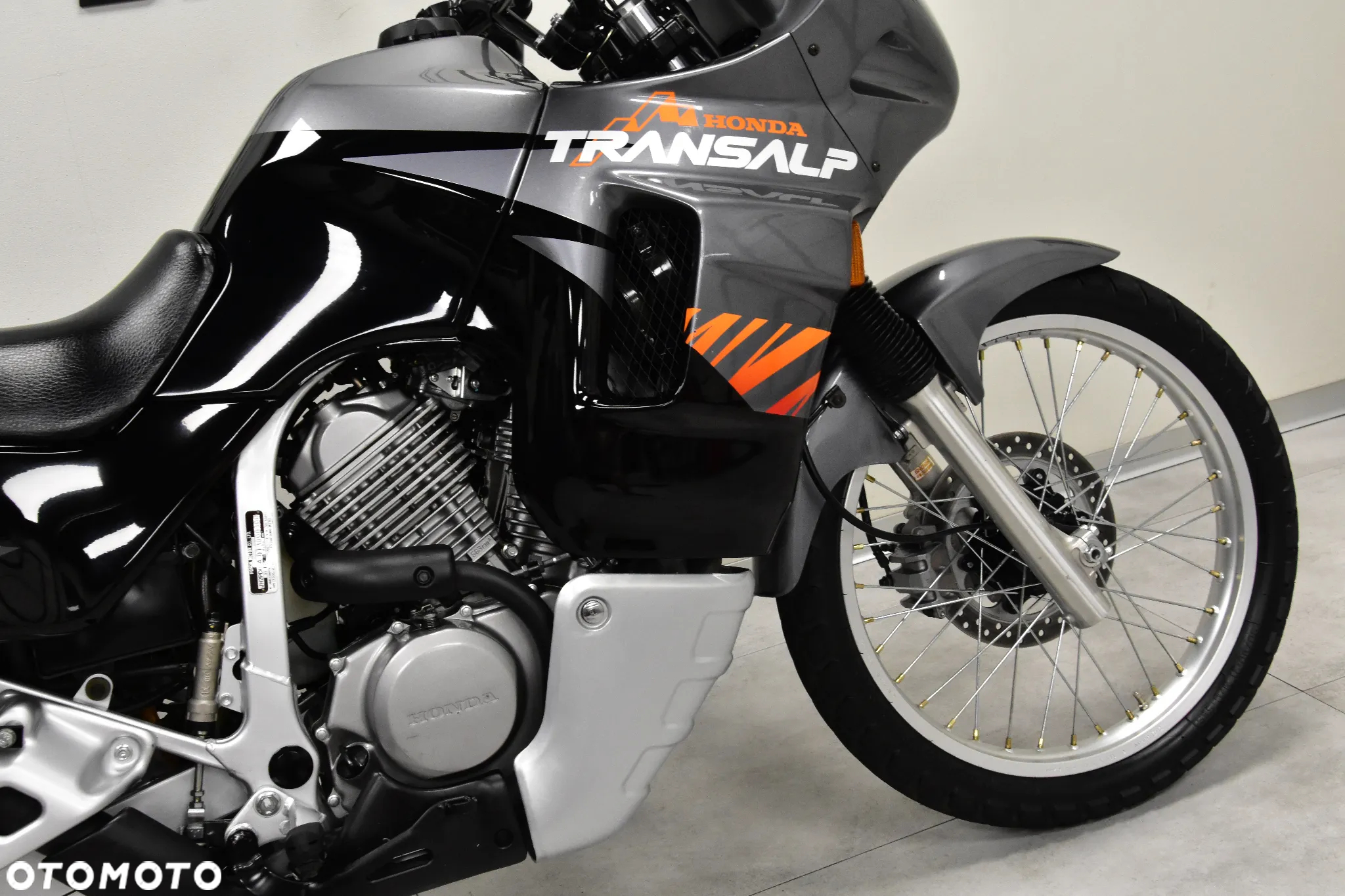 Honda Transalp - 11
