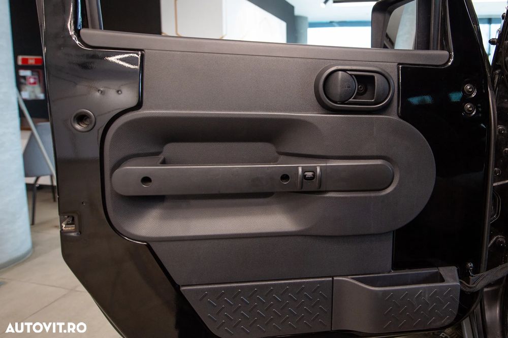 Jeep Wrangler Unlimited 2.8 CRD DPF Automatik Rubicon - 17