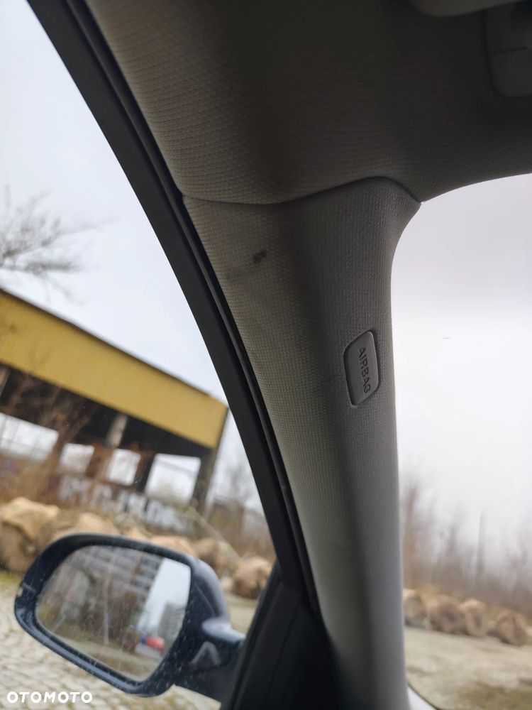 Audi A4 Avant 2.0 TDI Multitronic - 27