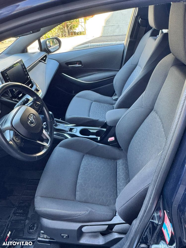 Toyota Corolla 1.8 HSD Dynamic - 11
