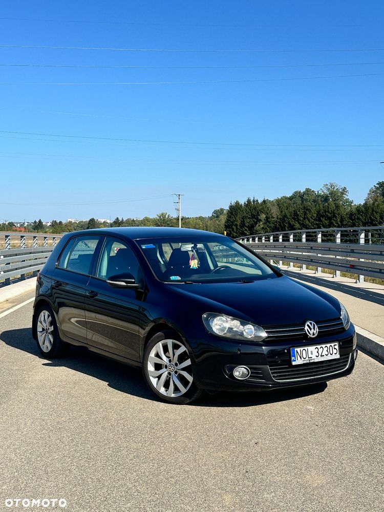 Volkswagen Golf - 1