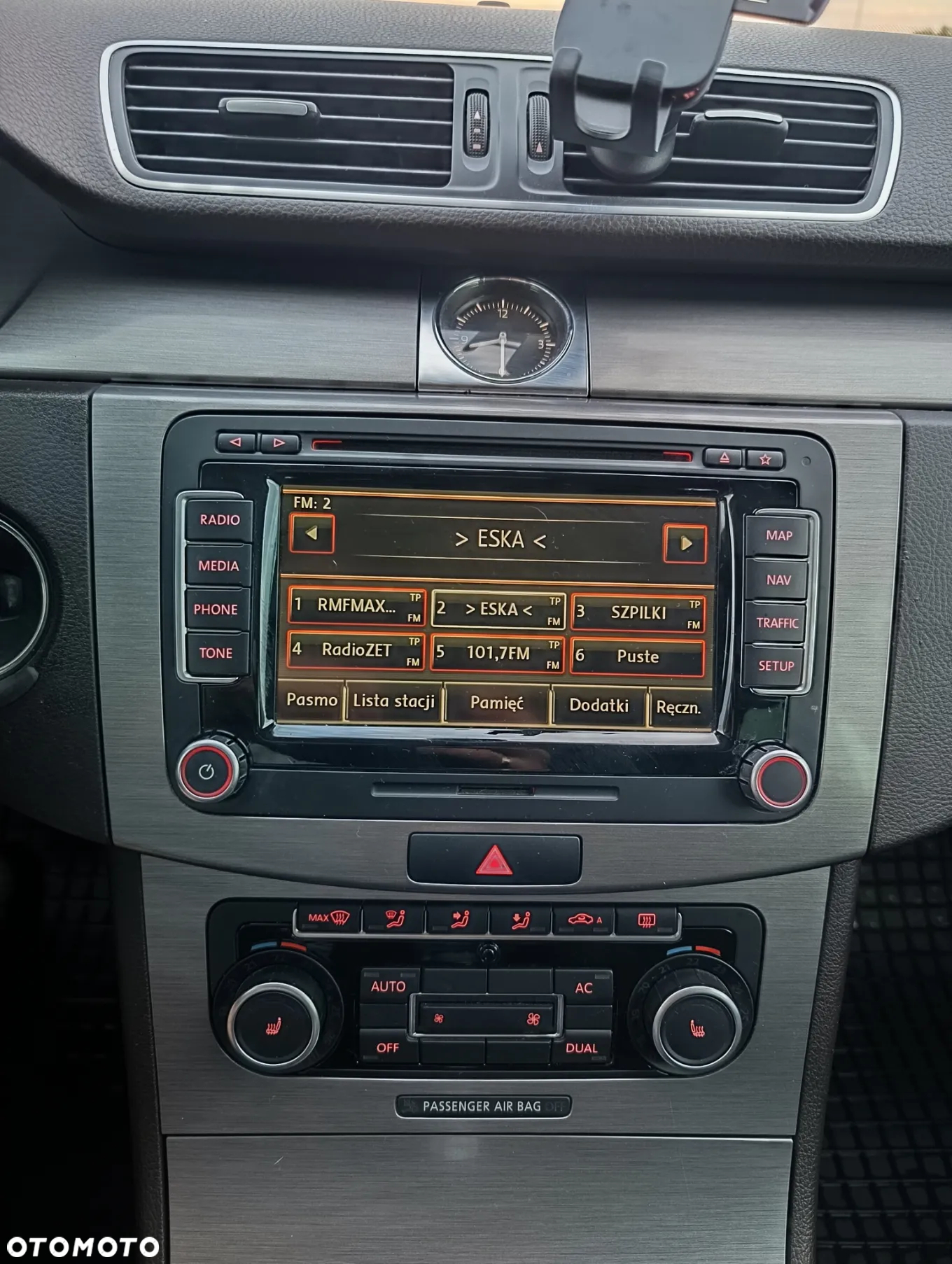 Volkswagen Passat Variant 1.6 TDI BlueMotion Technology Business Edition - 22