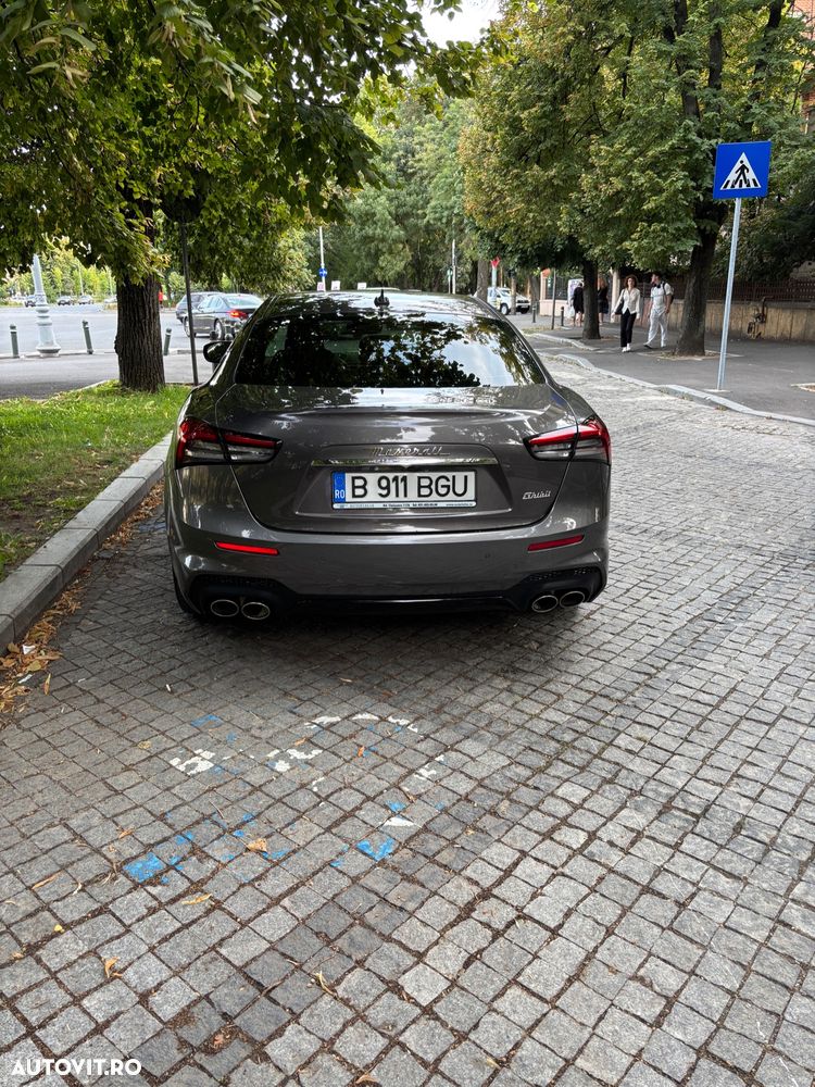 Maserati Ghibli - 2