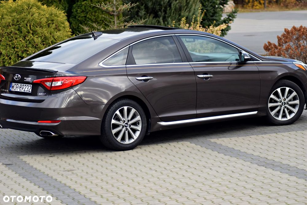 Hyundai Sonata 2.4 SE - 24