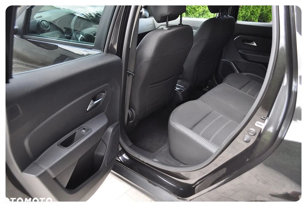 Dacia Duster 1.6 SCe Prestige - 26