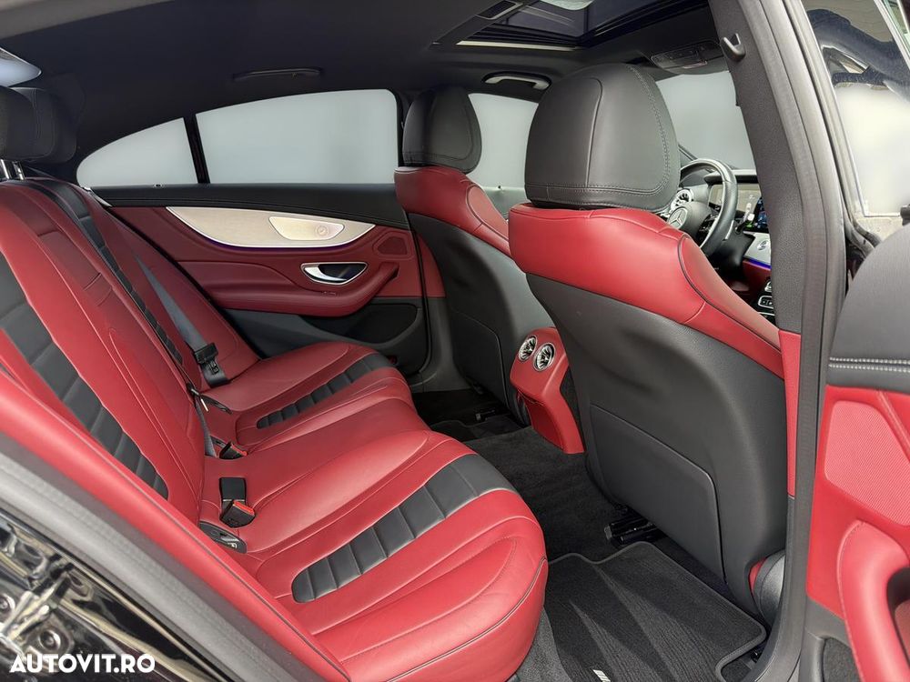Mercedes-Benz CLS 300 d 4Matic 9G-TRONIC AMG Line - 14