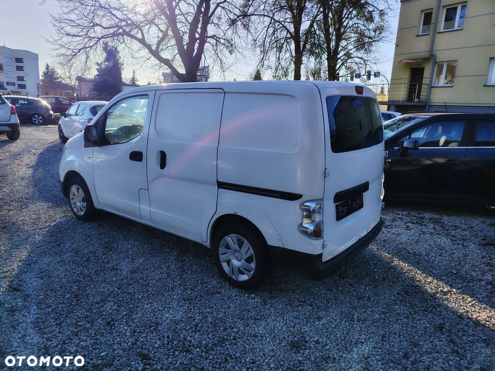 Nissan NV200 - 2