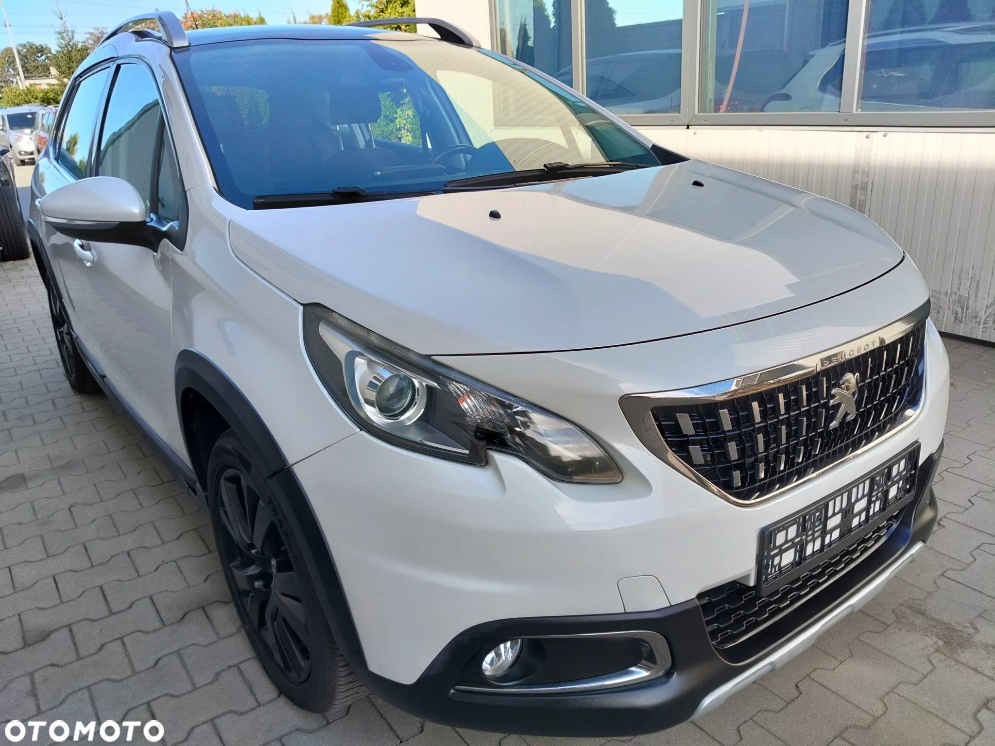 Peugeot 2008 PureTech 110 Stop&Start Allure - 11