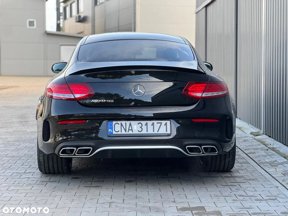Mercedes-Benz Klasa C AMG 63 Cabrio AMG Speedshift MCT 9G - 14