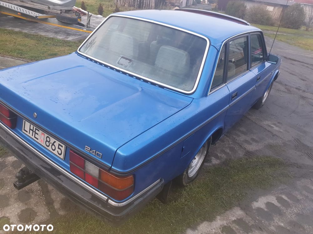 Volvo Seria 200 - 3