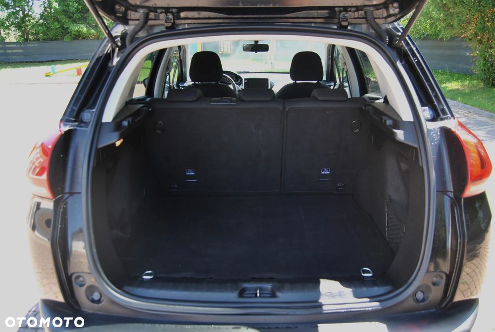 Peugeot 2008 - 13
