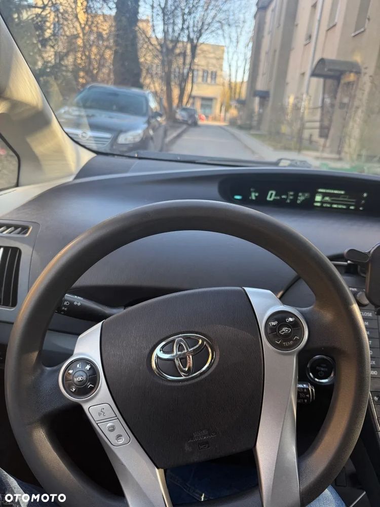 Toyota Prius 1.8 Hybrid Active - 8
