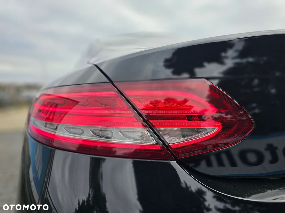 Mercedes-Benz Klasa C 200 4-Matic 9G-TRONIC - 10