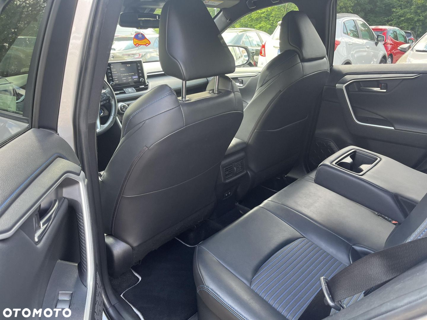 Toyota RAV4 - 24