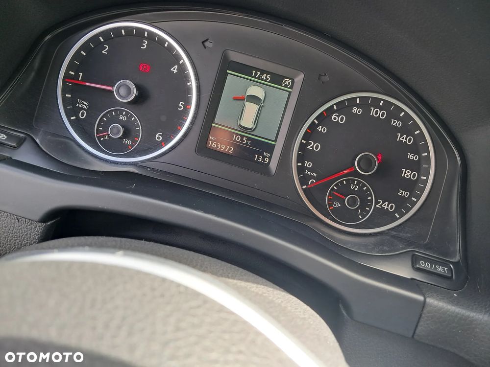 Volkswagen Tiguan - 12