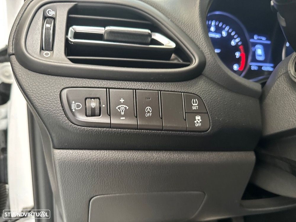 Hyundai i30 1.0 T-GDI Style Plus - 17