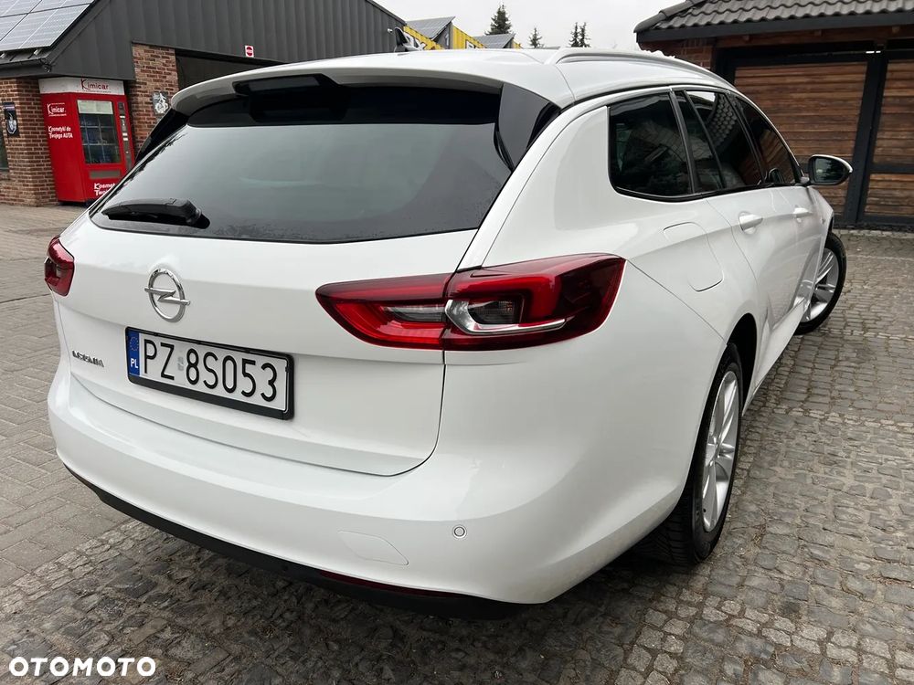 Opel Insignia - 10