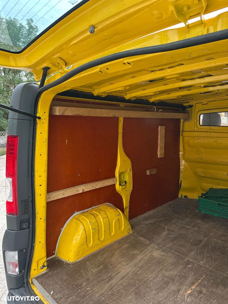 Opel Vivaro - 14