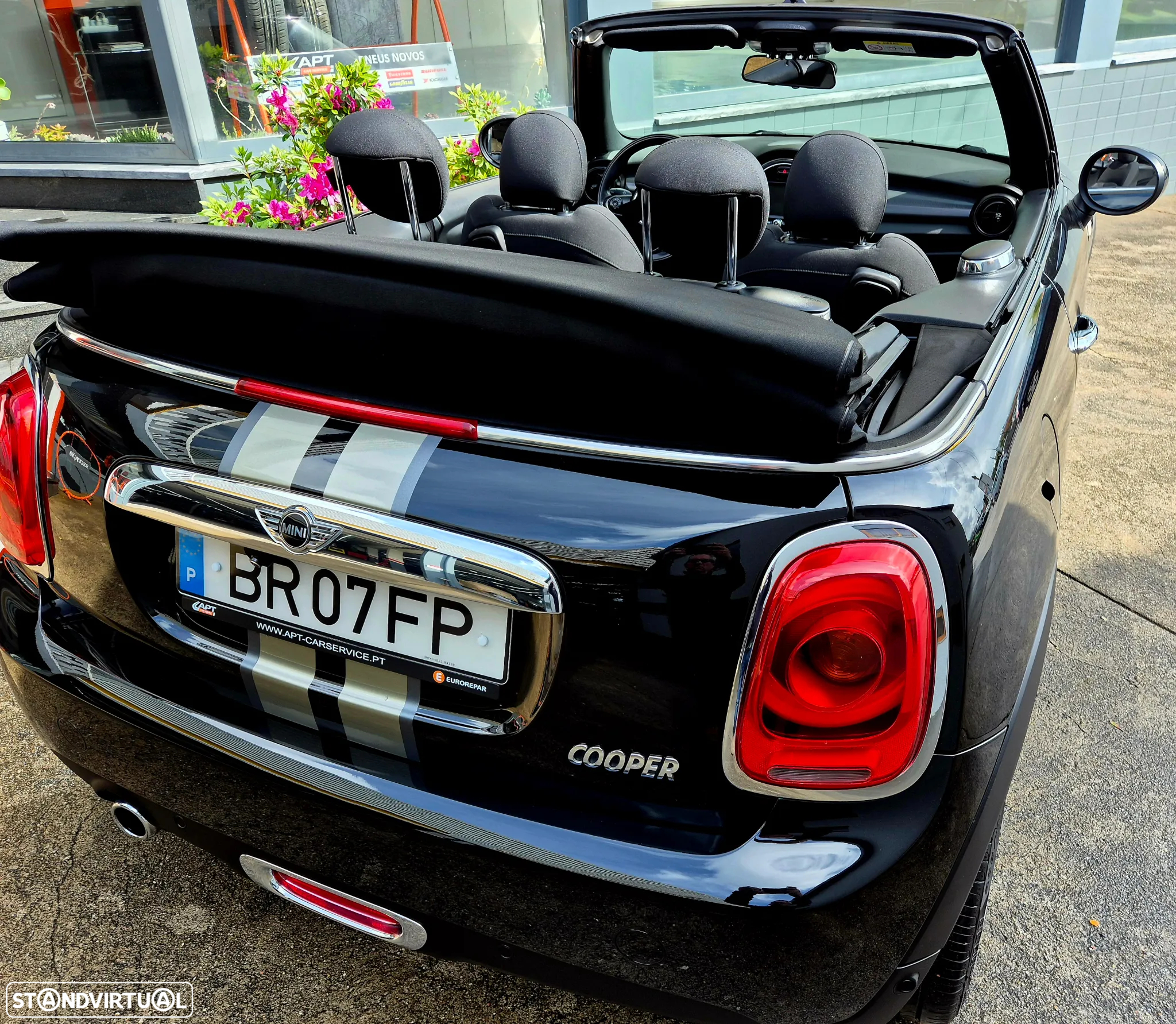 MINI Cabrio Cooper - 9