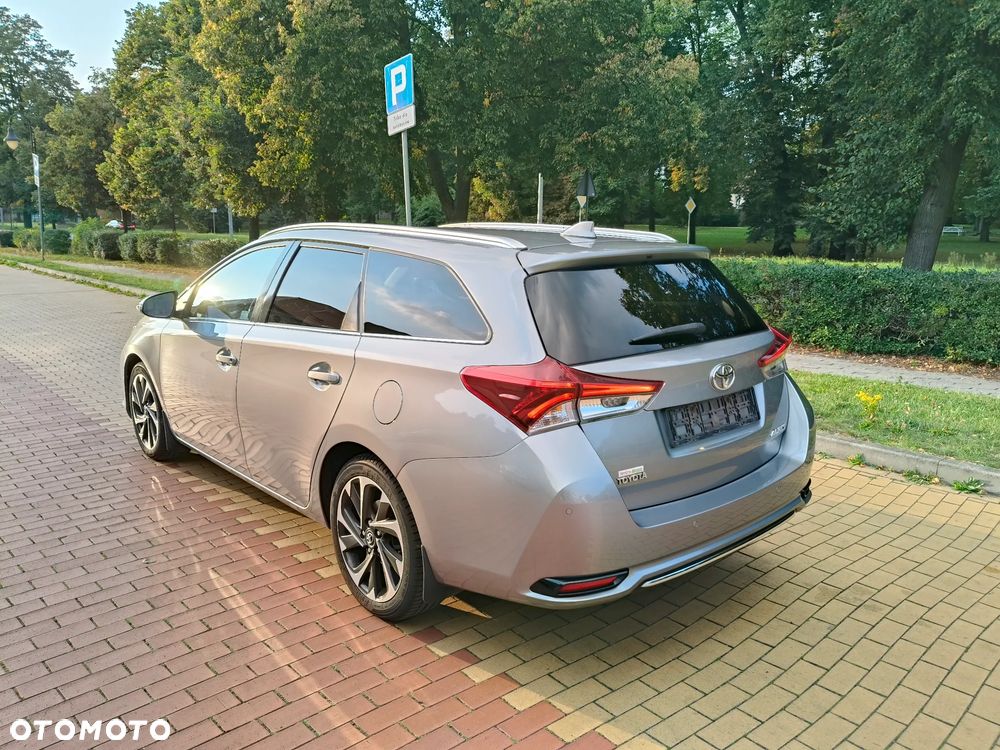 Toyota Auris 1.6 Comfort - 4
