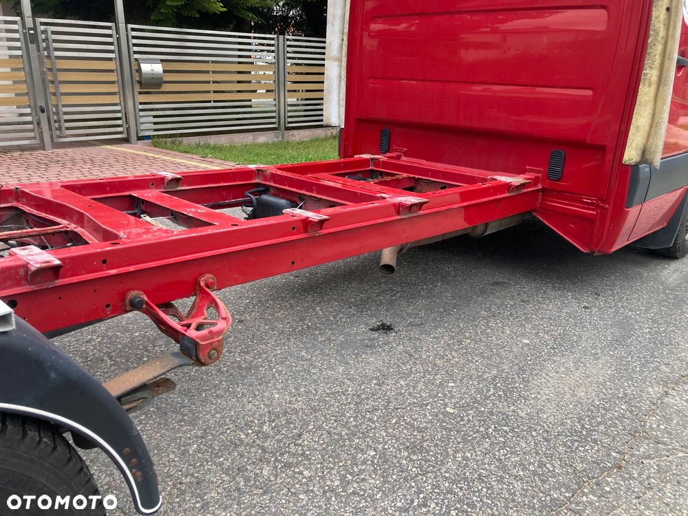 Mercedes-Benz Sprinter - 16