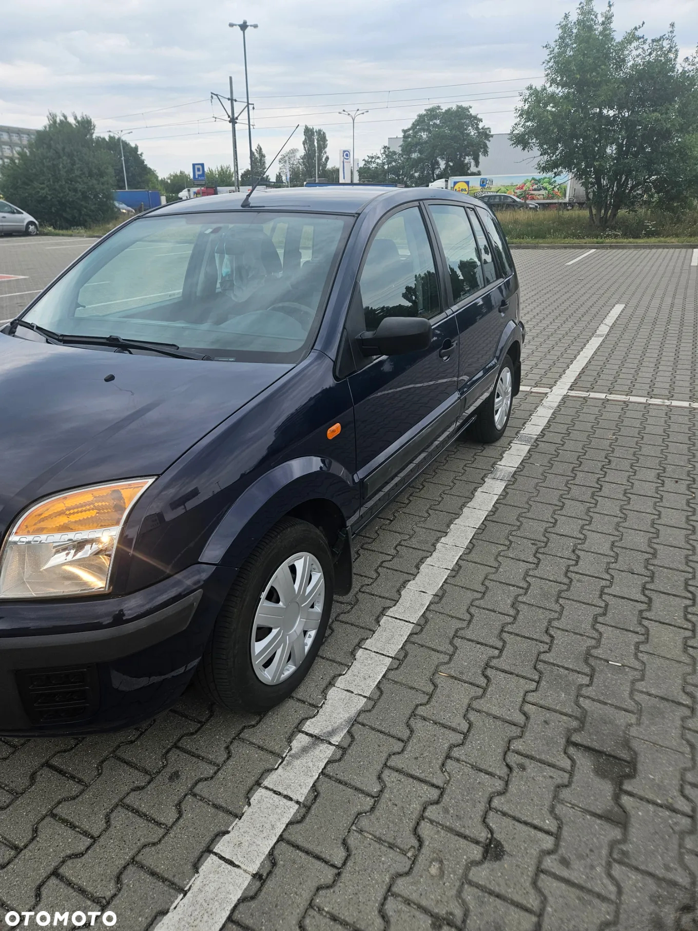 Ford Fusion 1.4 Ambiente - 4