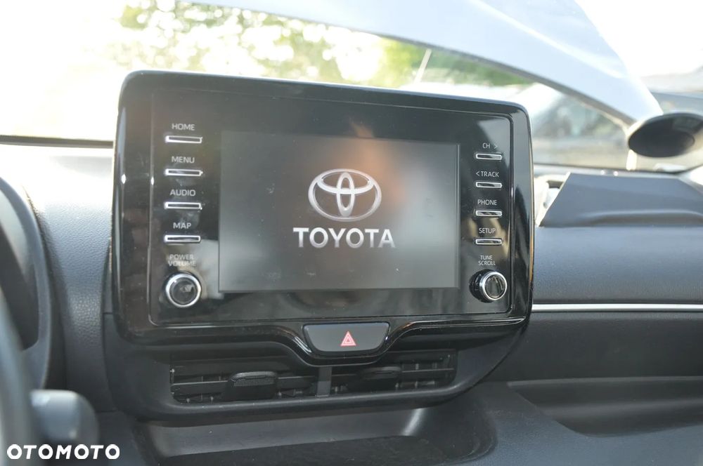 Toyota Yaris - 37
