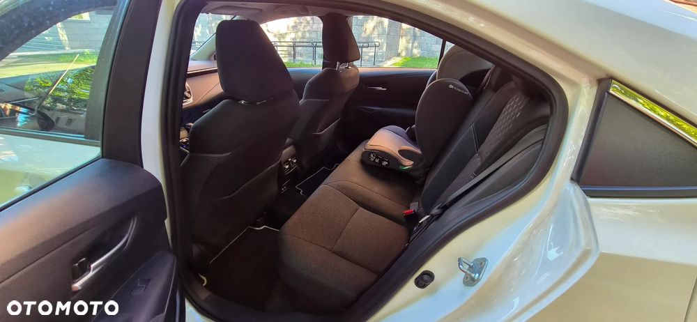 Toyota Corolla 1.8 Hybrid Comfort - 18