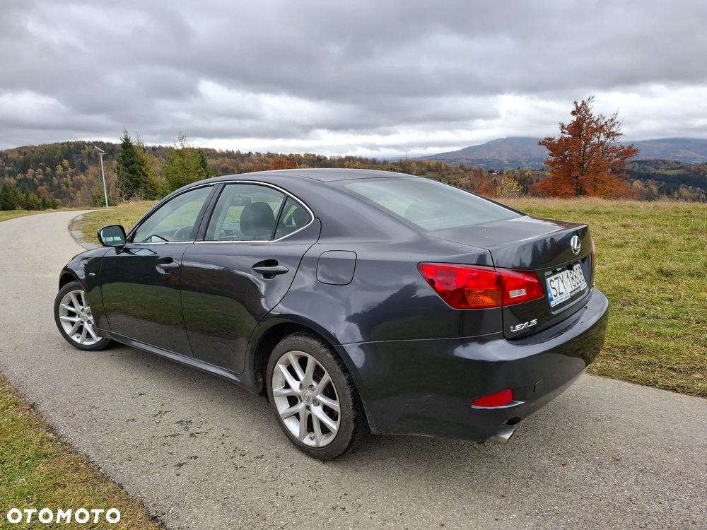 Lexus IS 250 - 10