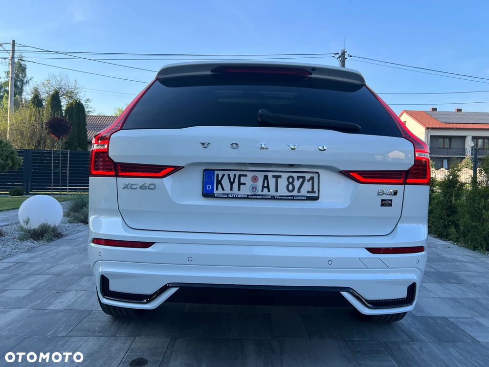 Volvo XC 60 B4 D AWD Plus Dark - 13