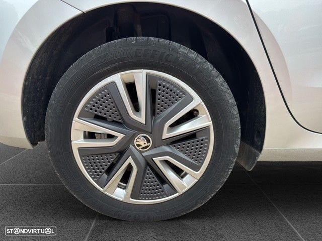 Skoda Fabia 1.0 MPI Ambition - 9