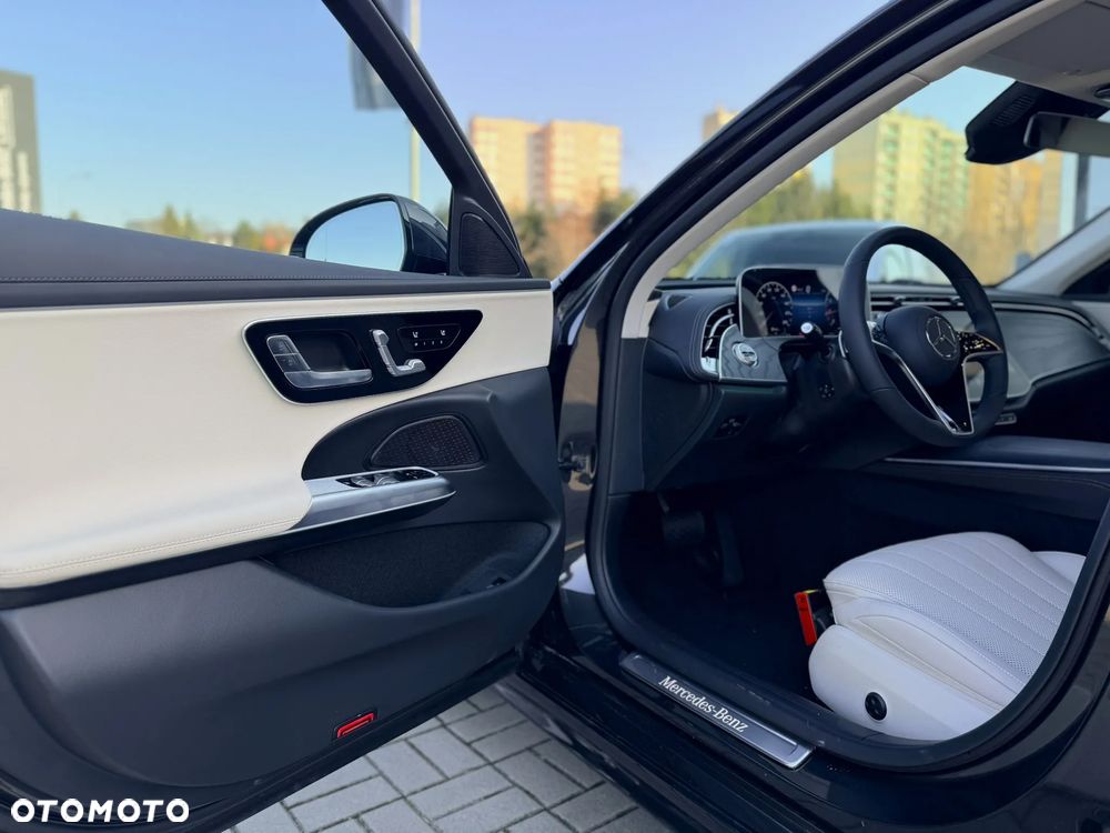 Mercedes-Benz Klasa E - 17