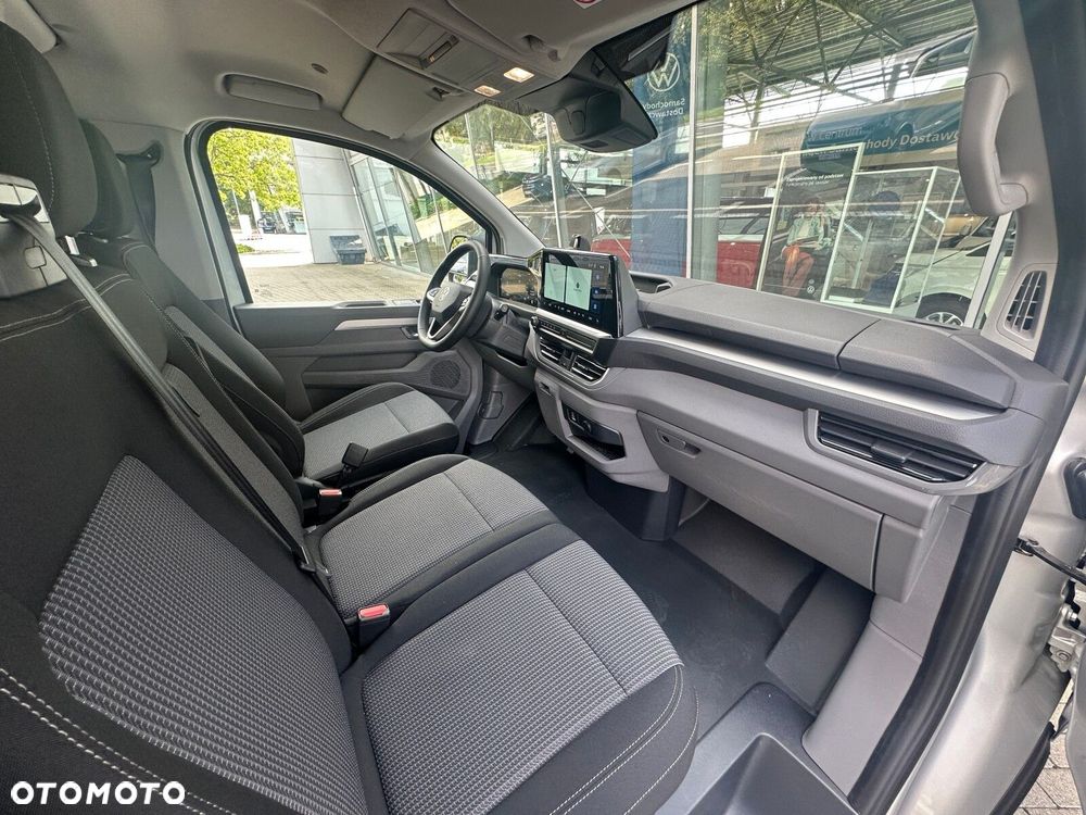 Volkswagen Transporter Transporter Furgon silnik: 2,0 l TDI 150 KM / skrzynia biegów: 8-biegowa automatyczna rozstaw osi: 3500 mm - 12