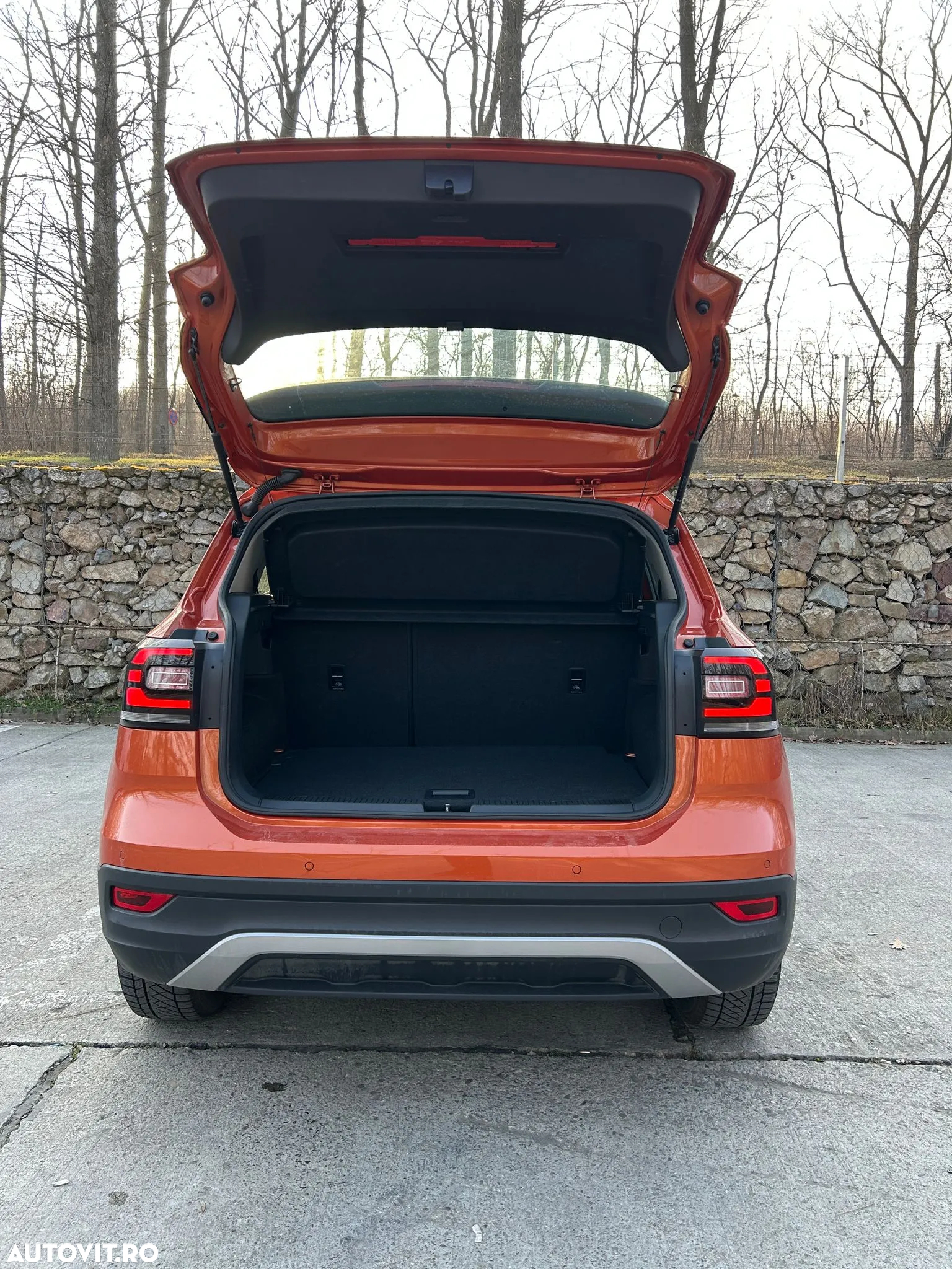 Volkswagen T-Cross 1.0 TSI DSG Style - 8