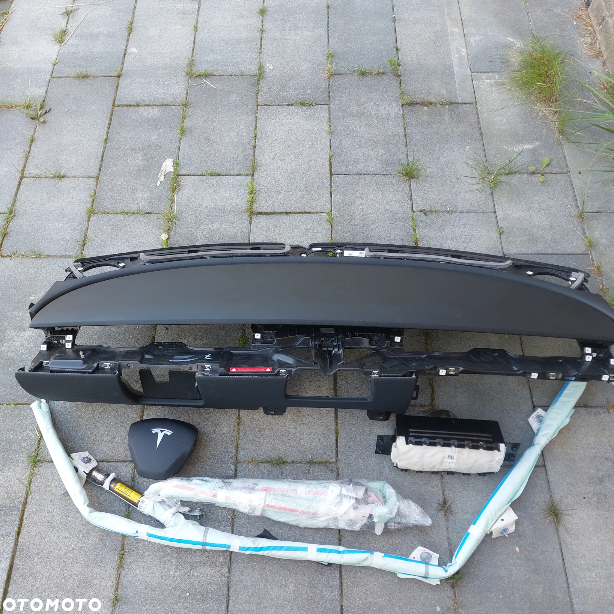 Tesla 3 KURTYNA POWIETRZNA KURTYNY   AIR BAG PODUSZKA POWIETRZNA - 2