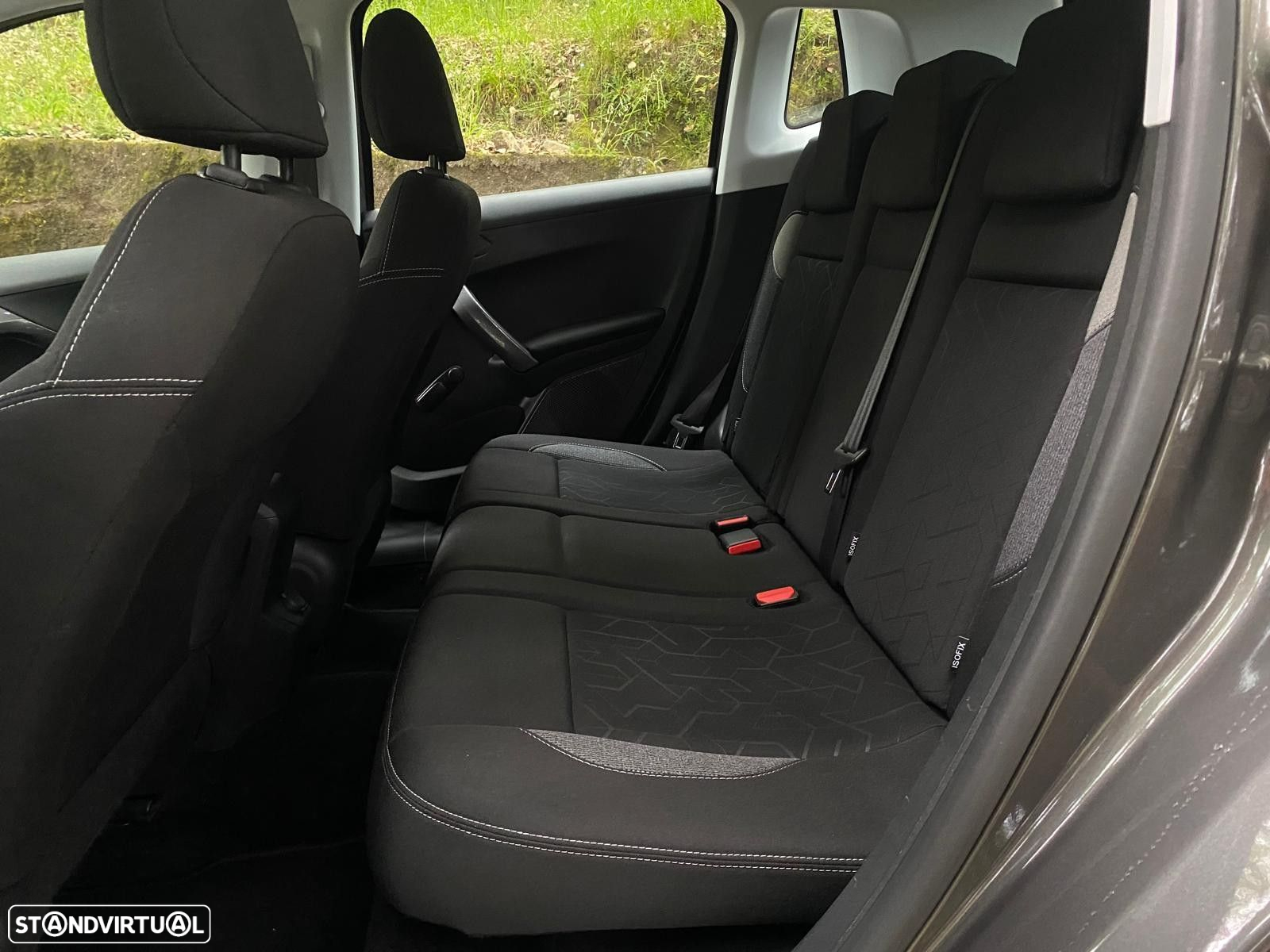 Peugeot 2008 1.5 BlueHDi Active - 12
