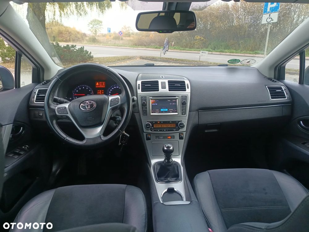 Toyota Avensis 1.8 Edition (2014) - 7
