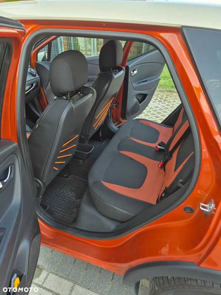 Renault Captur 1.2 TCe Helly Hansen EDC - 6