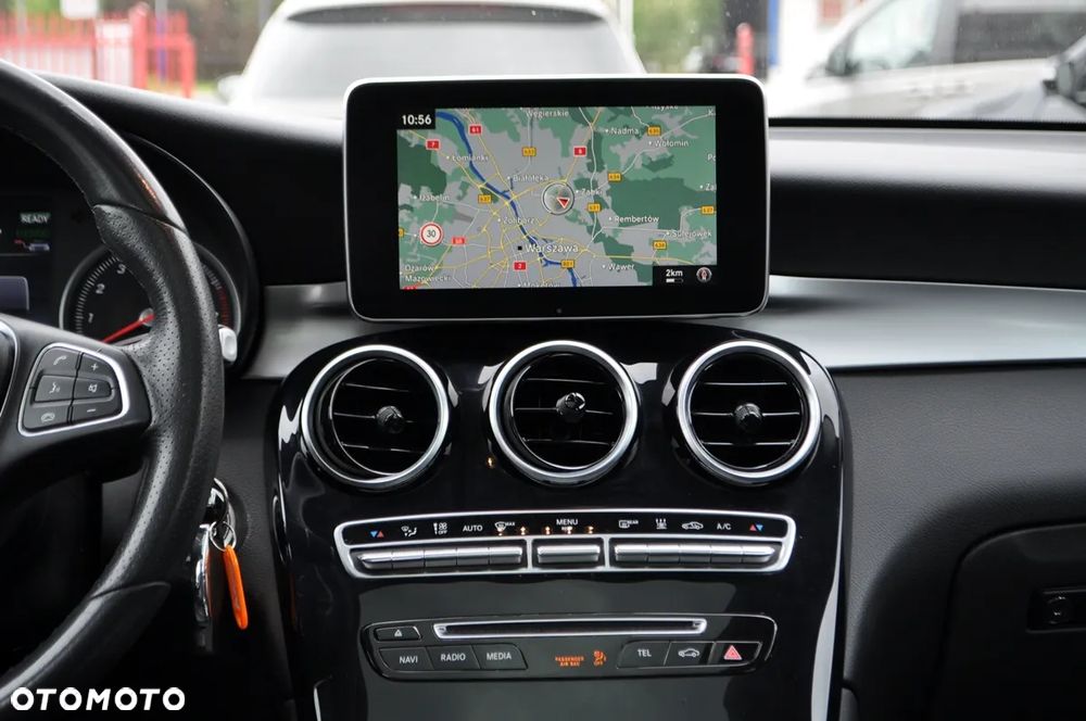 Mercedes-Benz GLC 350 e 4Matic 7G-TRONIC AMG Line - 23