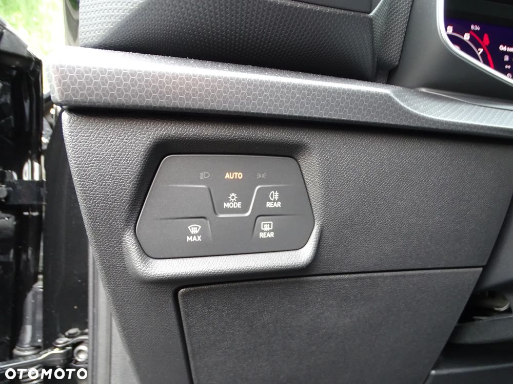 Seat Leon 1.5 eTSI Full LED DSG - 36