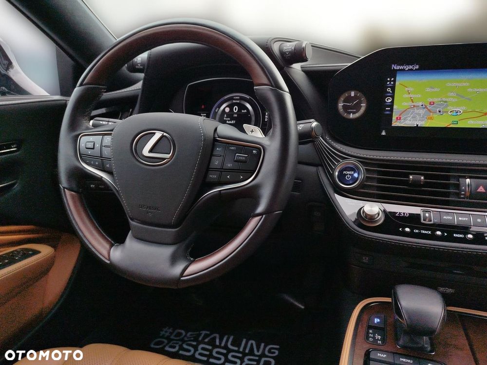Lexus LS - 15
