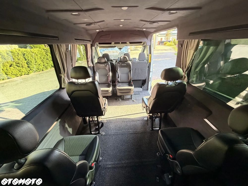 Ford Transit L2H2 VA Autm Limited - 17